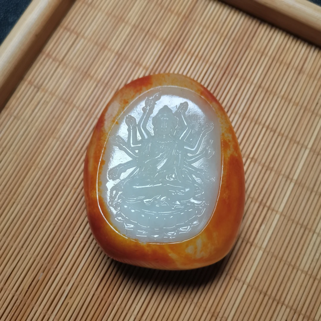 新疆和田玉千手观音187克