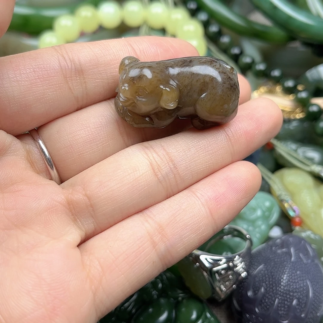 和田玉（糖玉）未镶嵌颈饰