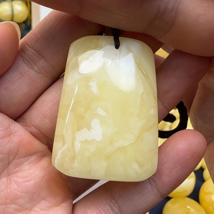 糯***米蜜蜡未镶嵌颈饰天然蜜蜡