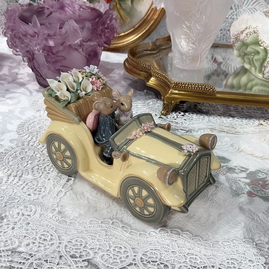 陶瓷0236骨瓷老鼠婚车音乐盒