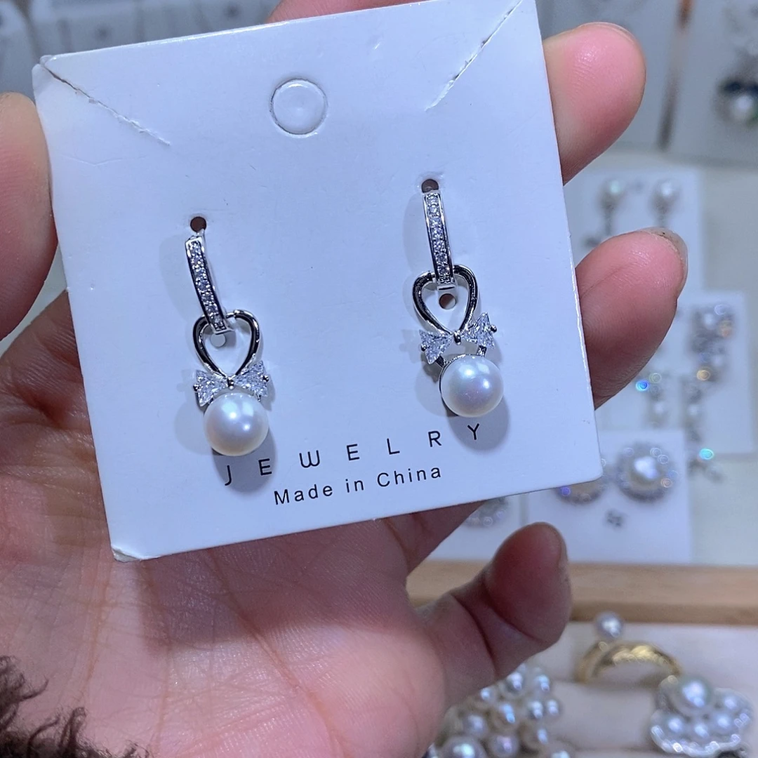 淡水珍珠耳饰未镶嵌