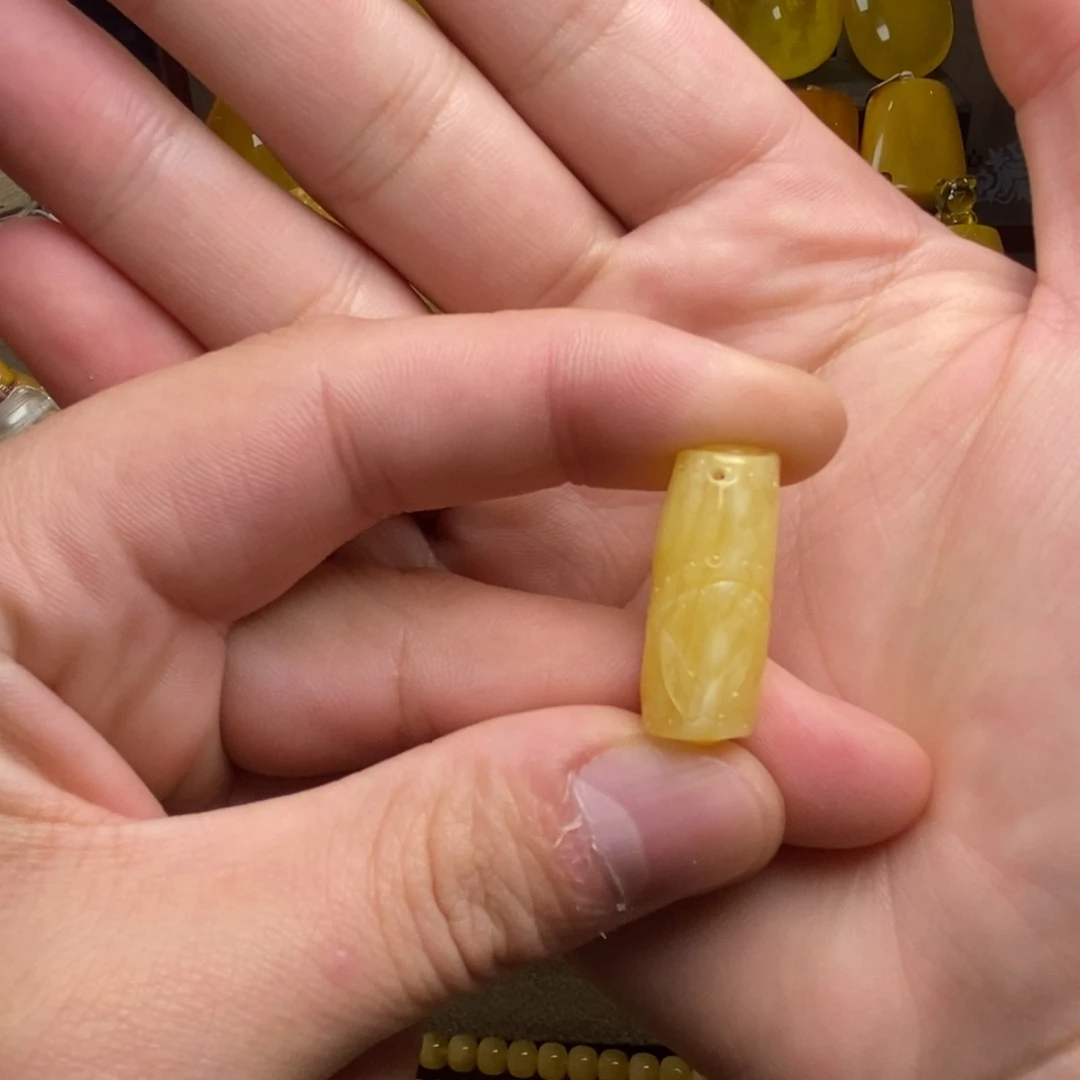 琥珀未镶嵌裸石蜜蜡