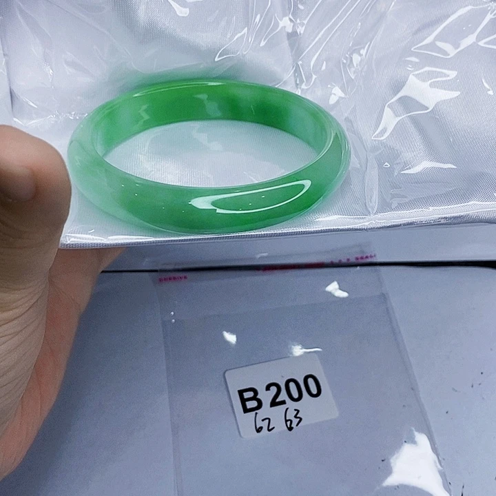 翡翠未镶嵌手镯一图一物实物为准