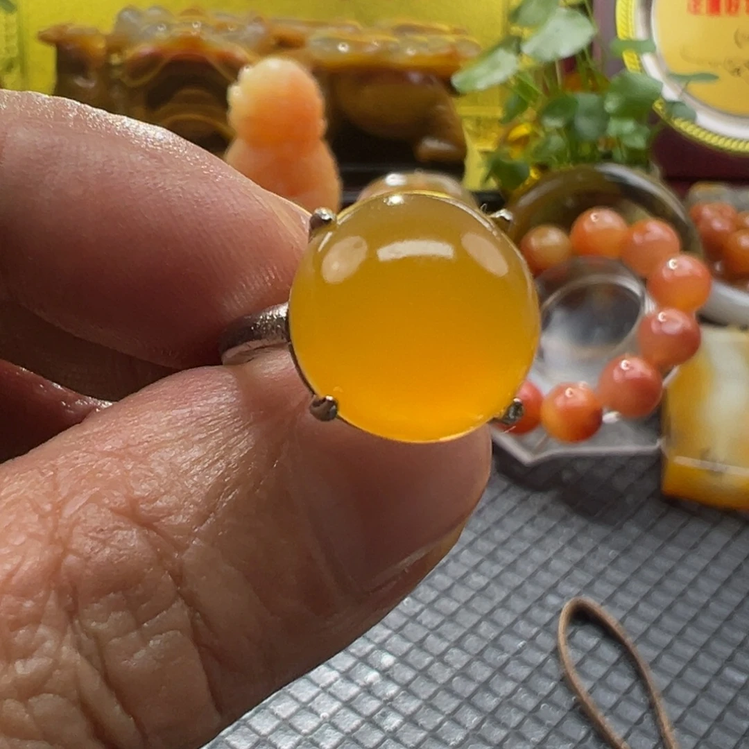 石英质玉未镶嵌颈饰