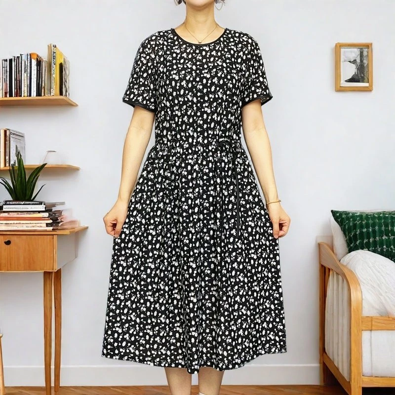 碎花圆领短袖中老年连衣裙2025裙子新款夏季收腰妈妈宽松显瘦系带