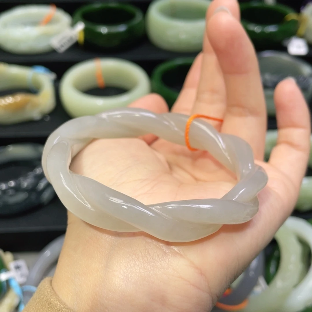 未镶嵌手镯和田玉29