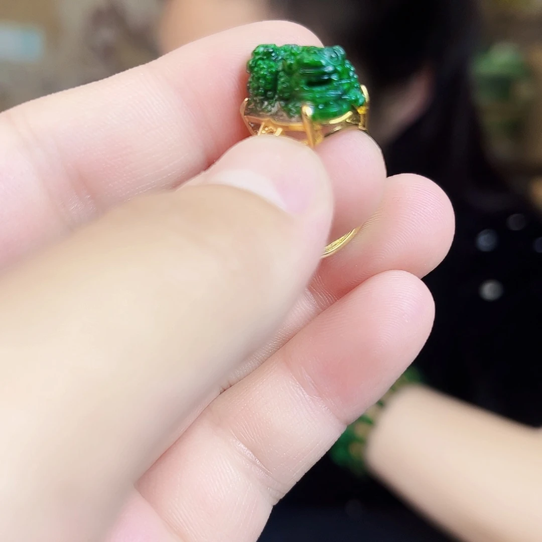 翡翠银S925镶嵌颈饰戒指