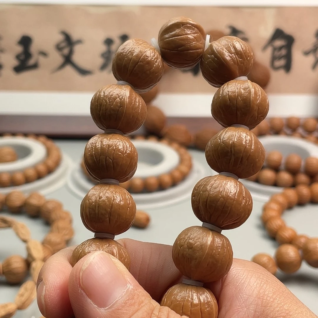 核桃?****老树猴头手串龙脊