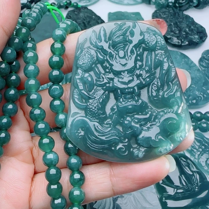 翡翠未镶嵌颈饰多样性发货天然A货翡翠