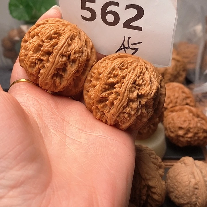 文玩核桃吊坠粗筋562