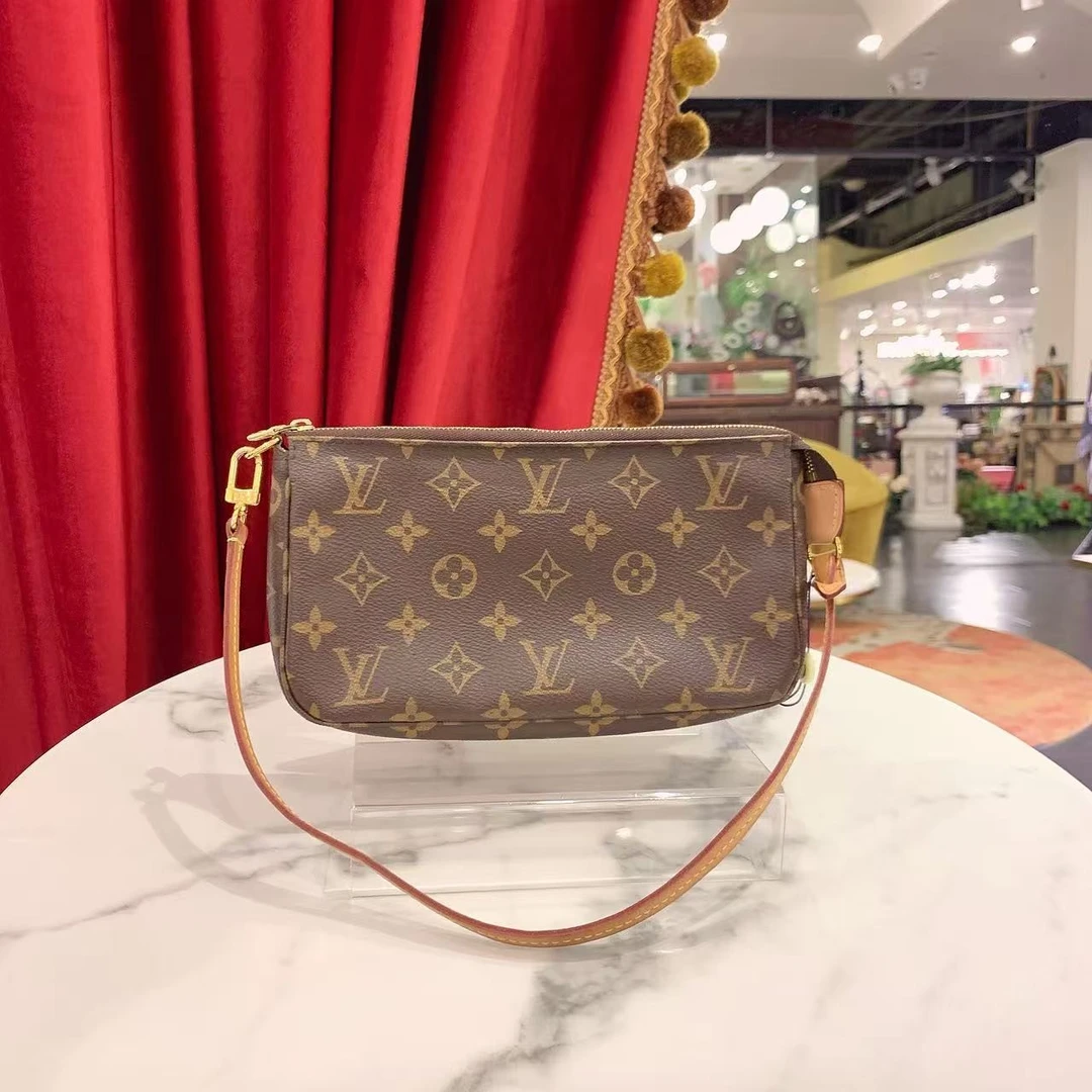 95新 LouisVuitton/路易威登 好好大majiang老花金扣芯片67814025