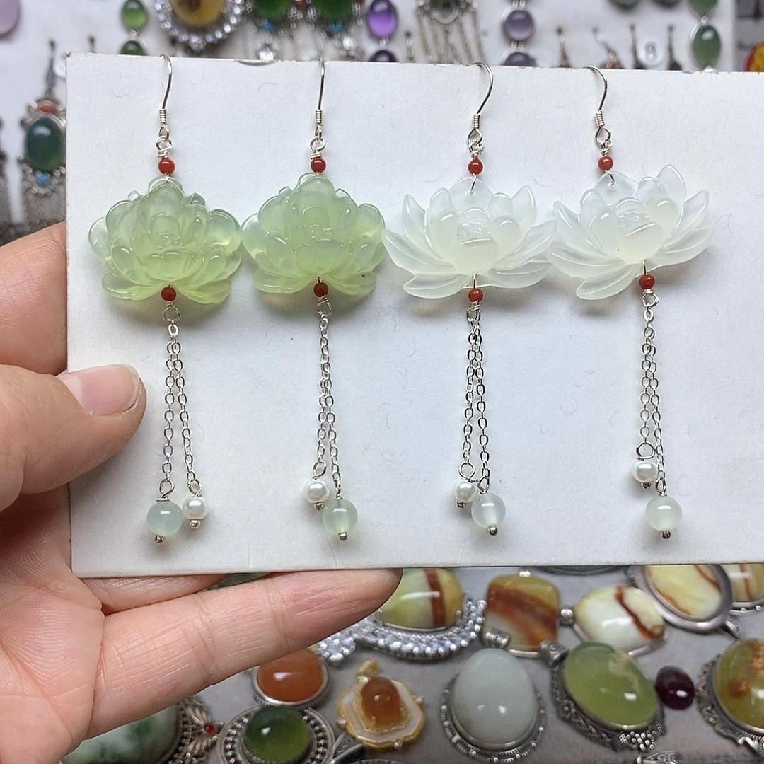 蛇纹石玉未镶嵌耳环妙****》