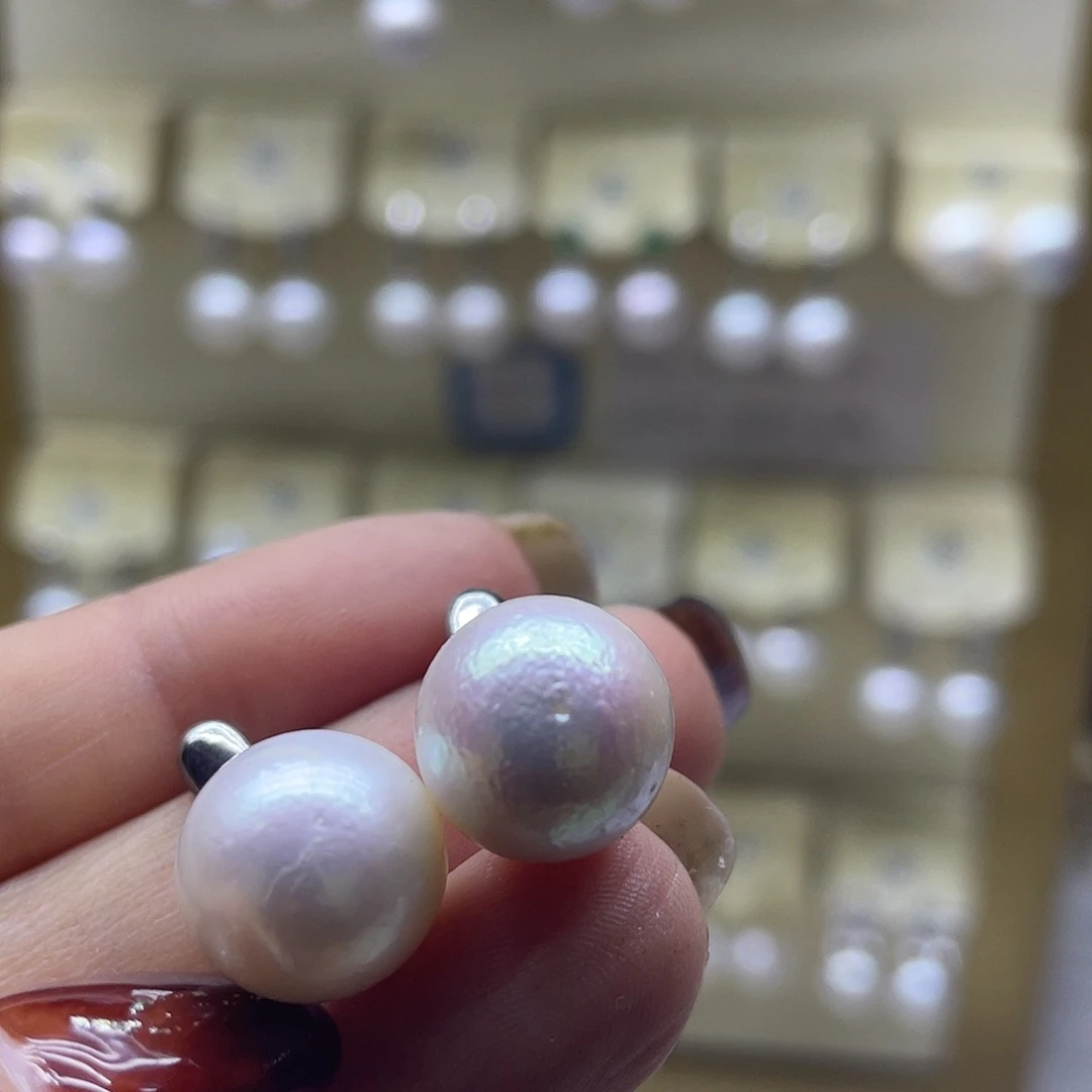 淡水珍珠银S925镶嵌耳饰