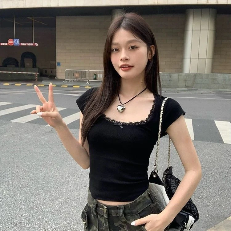 辣妹夏季修身T恤设计感显瘦性感百搭黑色蕾丝边上衣