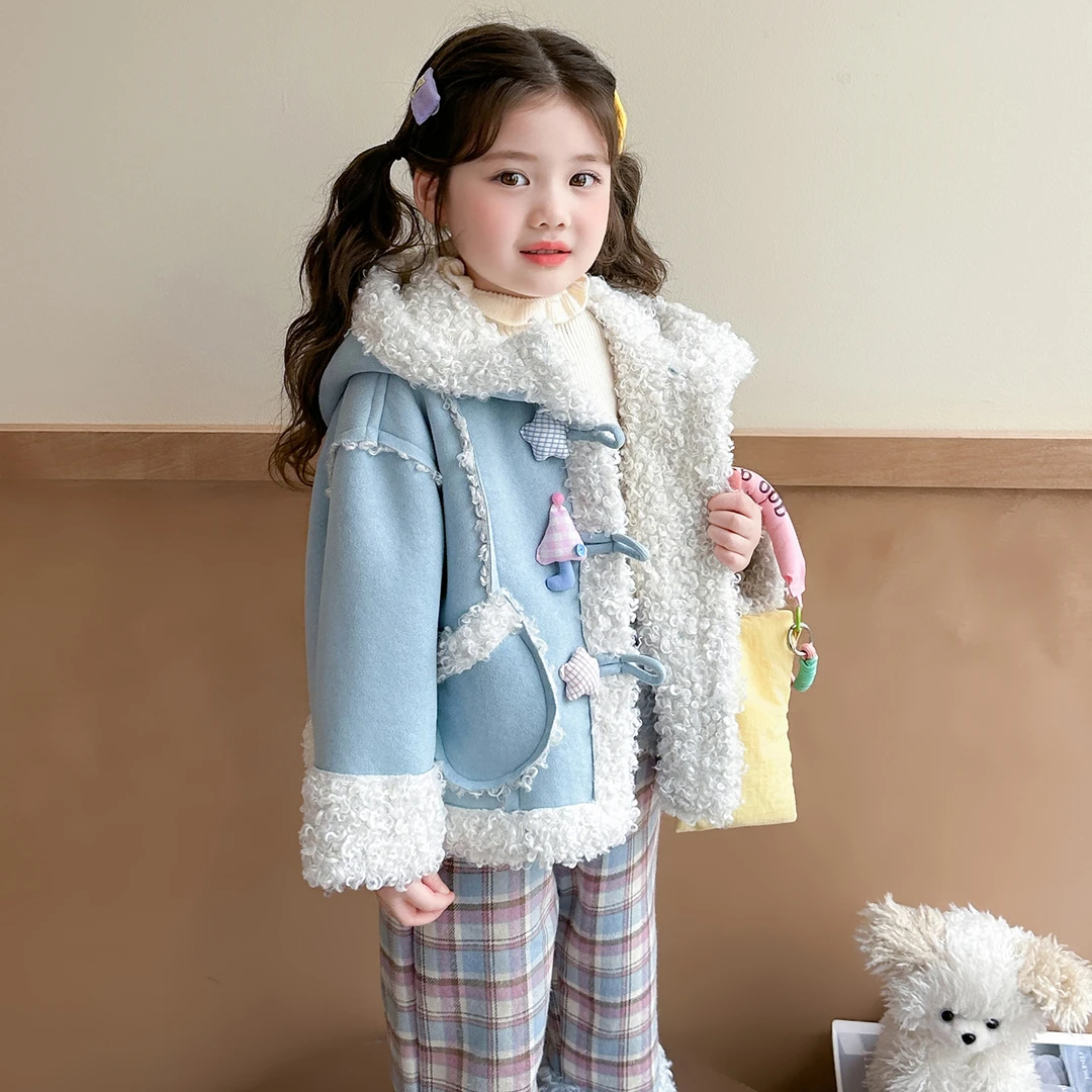 女童加绒外套秋冬款2025新款女宝宝冬季皮毛一体上衣儿童冬装衣服