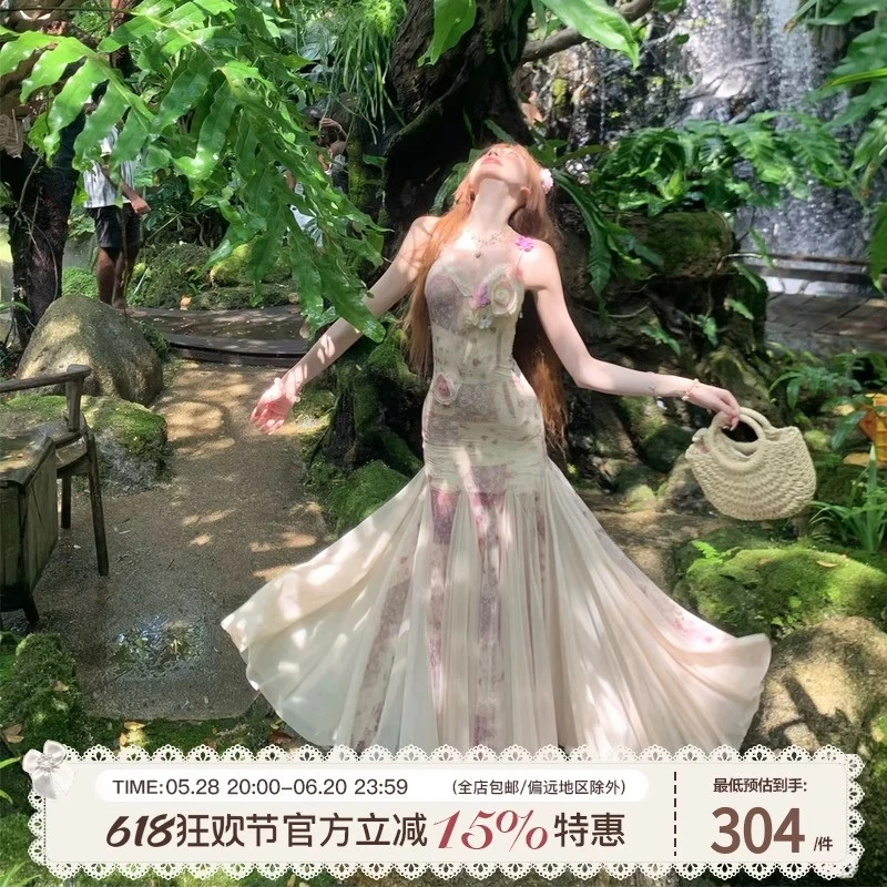 SISI JIANG“花开半夏”法式浪漫花朵修身显瘦气质鱼尾吊带长裙1942