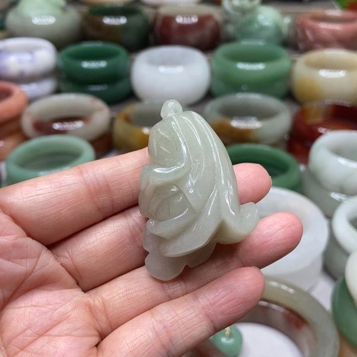 石英质玉手镯未镶嵌吉****1