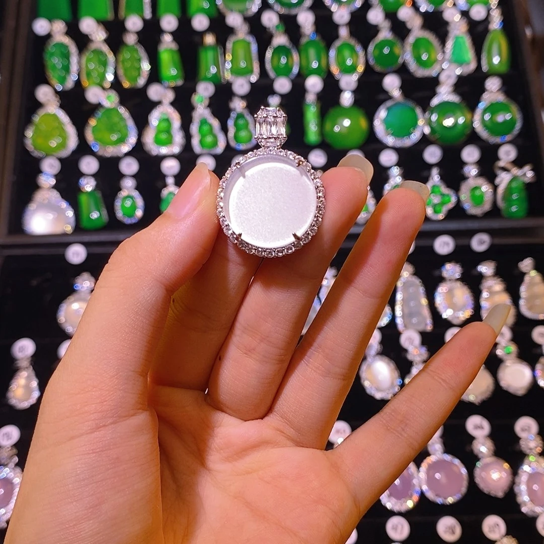 颈饰合金石英质玉