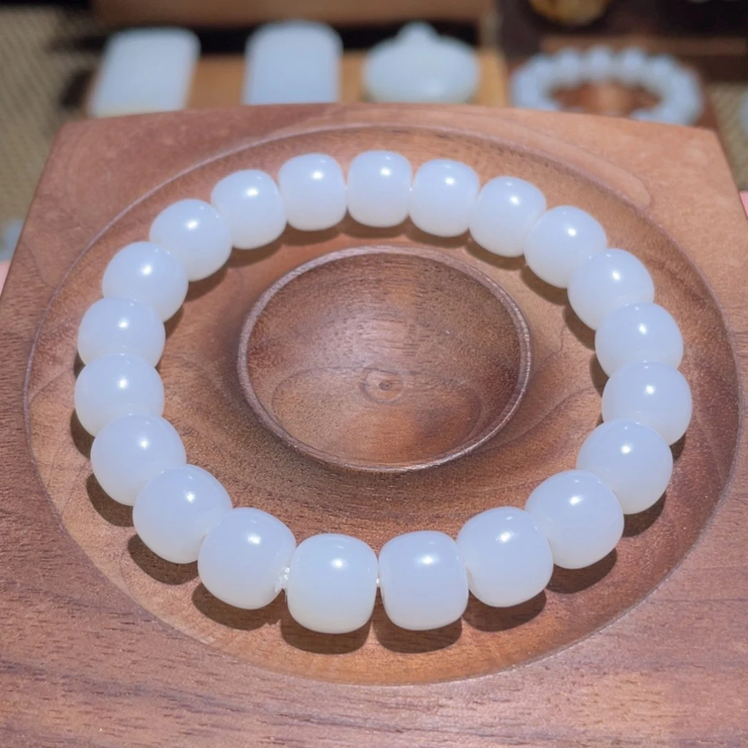 未镶嵌手链和田玉卡10