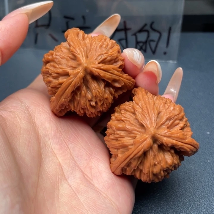 大***4吊坠文玩核桃白狮子