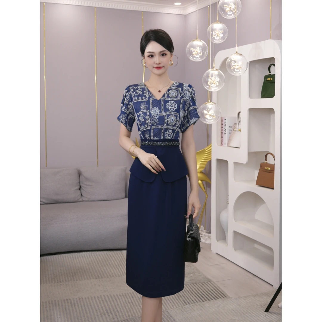 2025夏季款【QQ-X1117】显瘦拼接设计蓝色通勤聚会气质款V领连衣裙