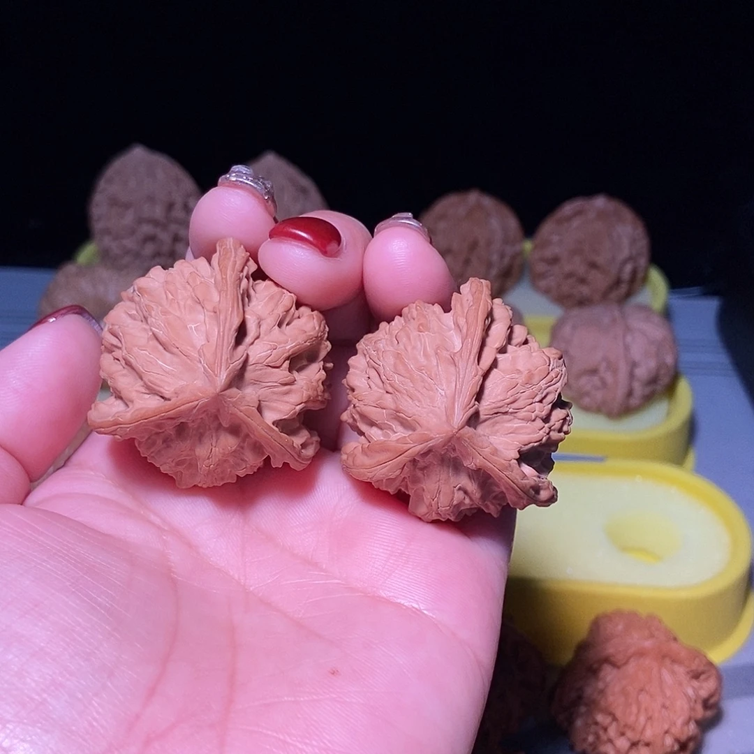 文玩核桃吊坠盘山三棱