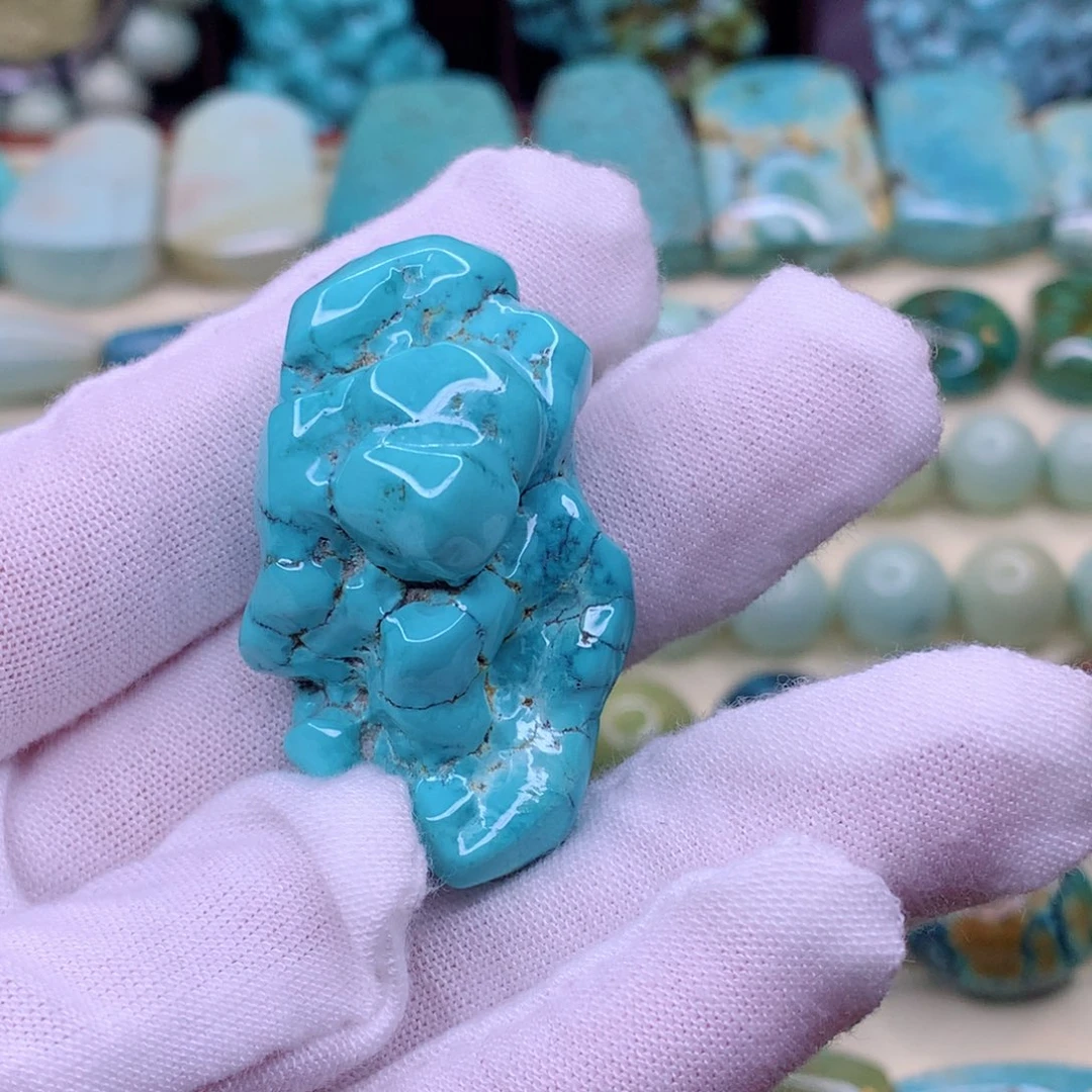 绿松石颈饰未镶嵌