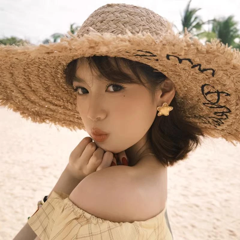 法式拉菲草帽女夏天适合海边拍照的百搭帽子时尚编织帽大檐太阳帽