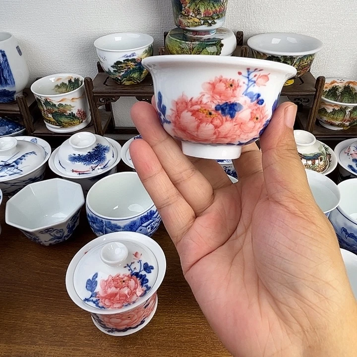 忠意堂釉下彩红牡丹