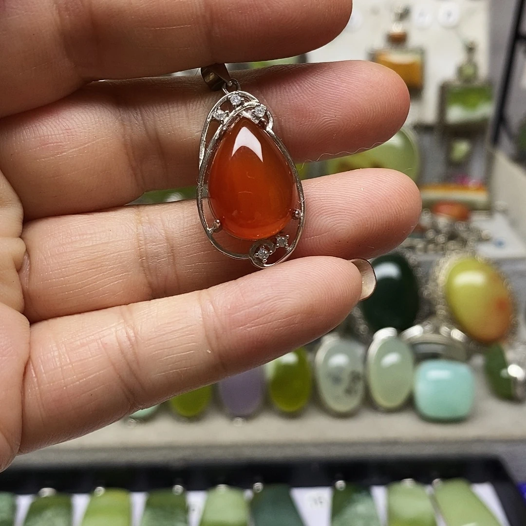 蛇纹石玉银S925镶嵌吊坠