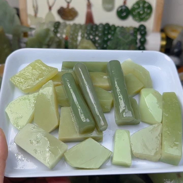 未镶嵌和田玉珠宝半成品昆*志