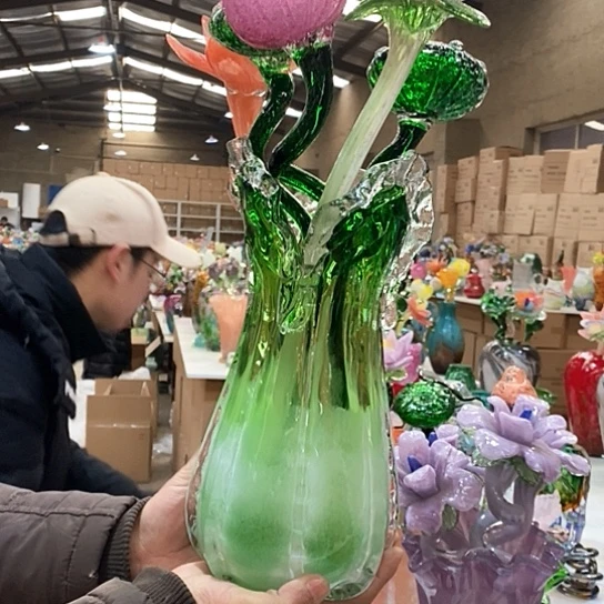 琉璃花瓶高33厘米宽12厘米