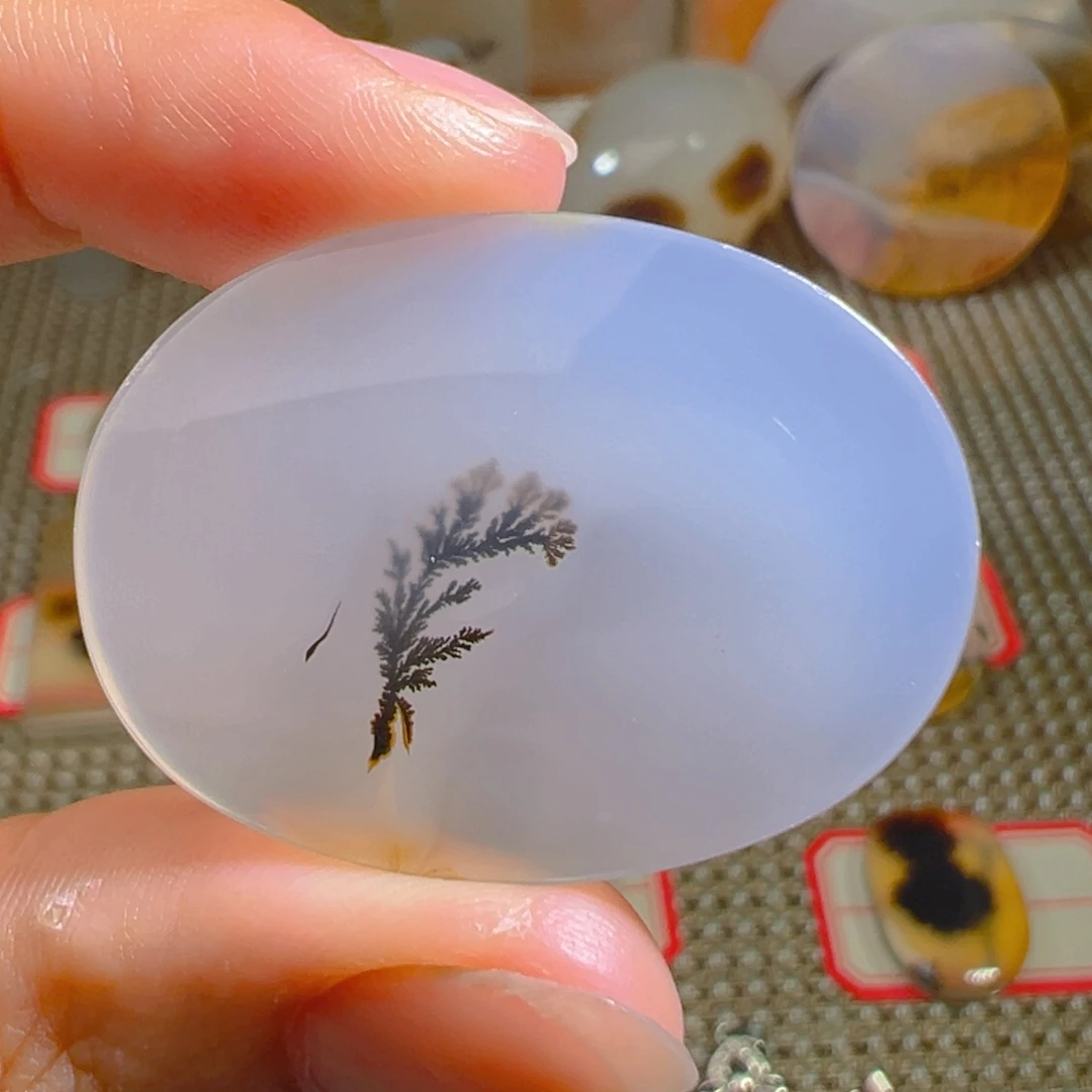 玛瑙/玉髓颈饰合金