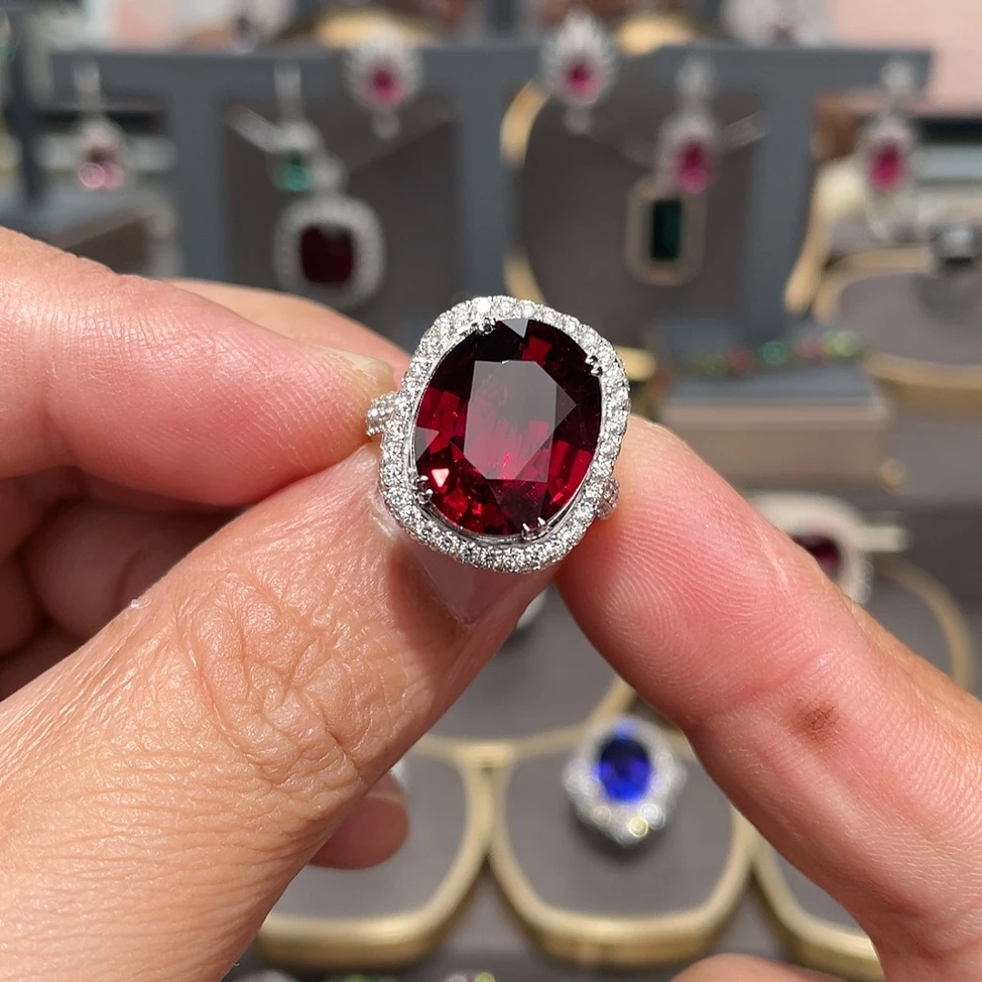 18K金镶嵌戒指碧玺9.05ct