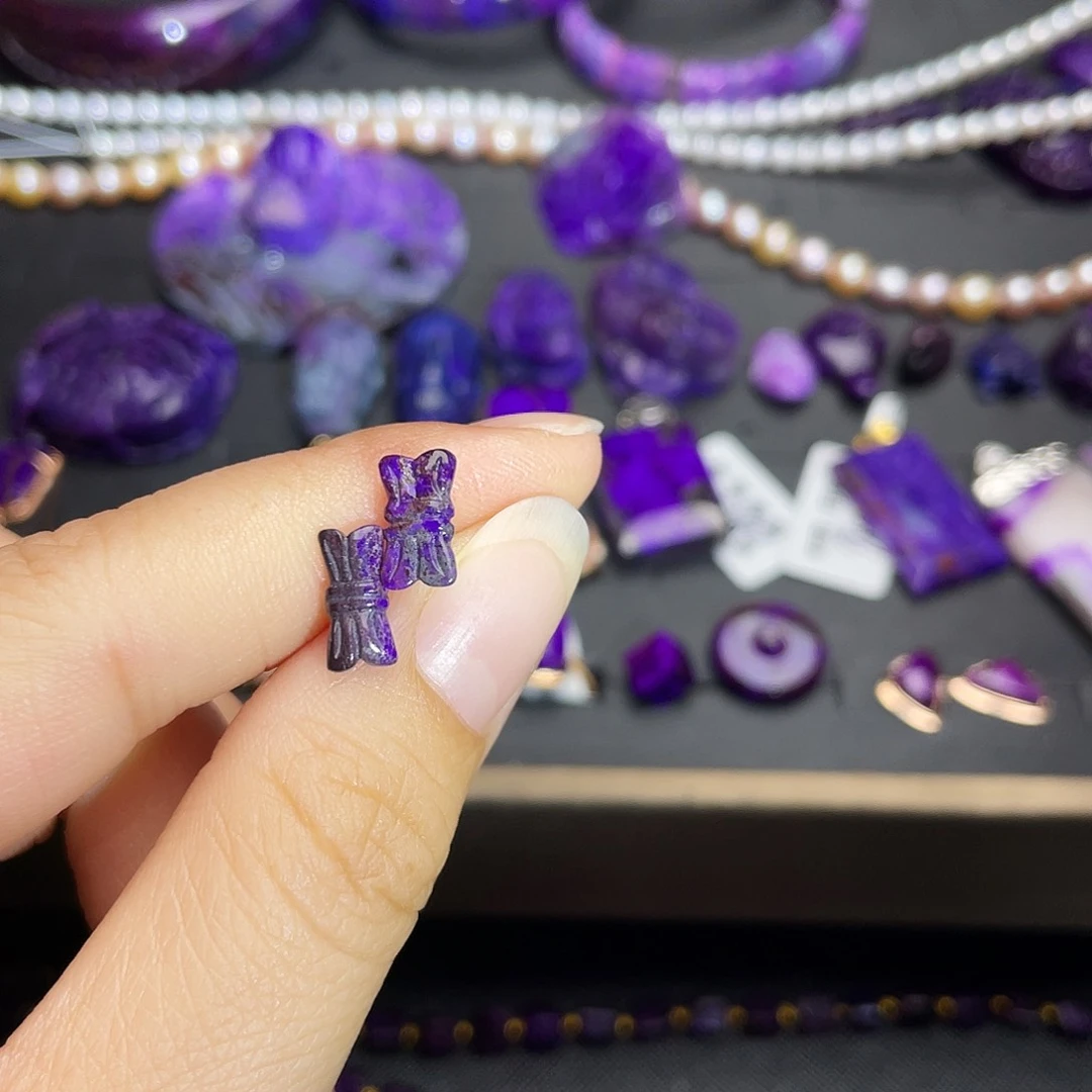 银S925镶嵌苏纪石（舒俱来）耳钉