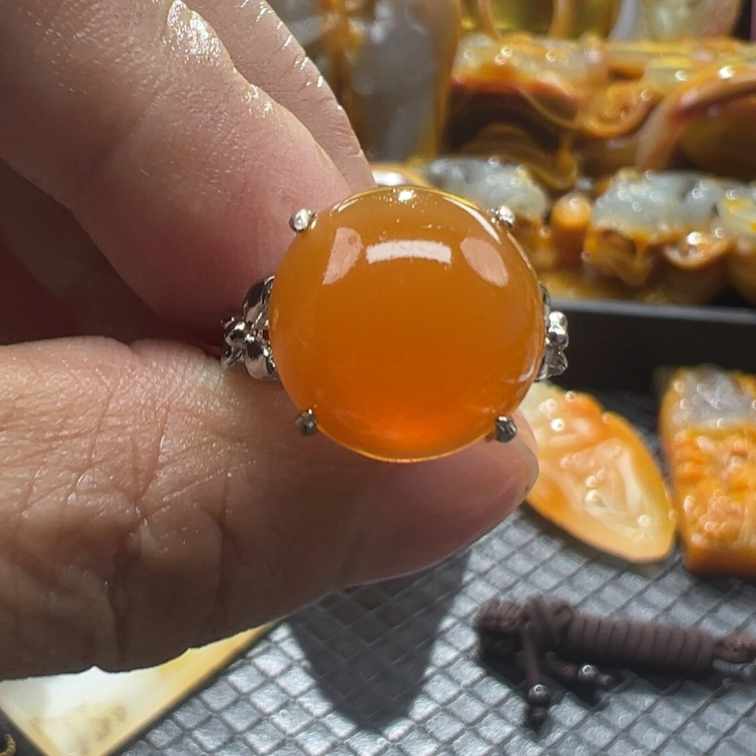 石英质玉未镶嵌颈饰