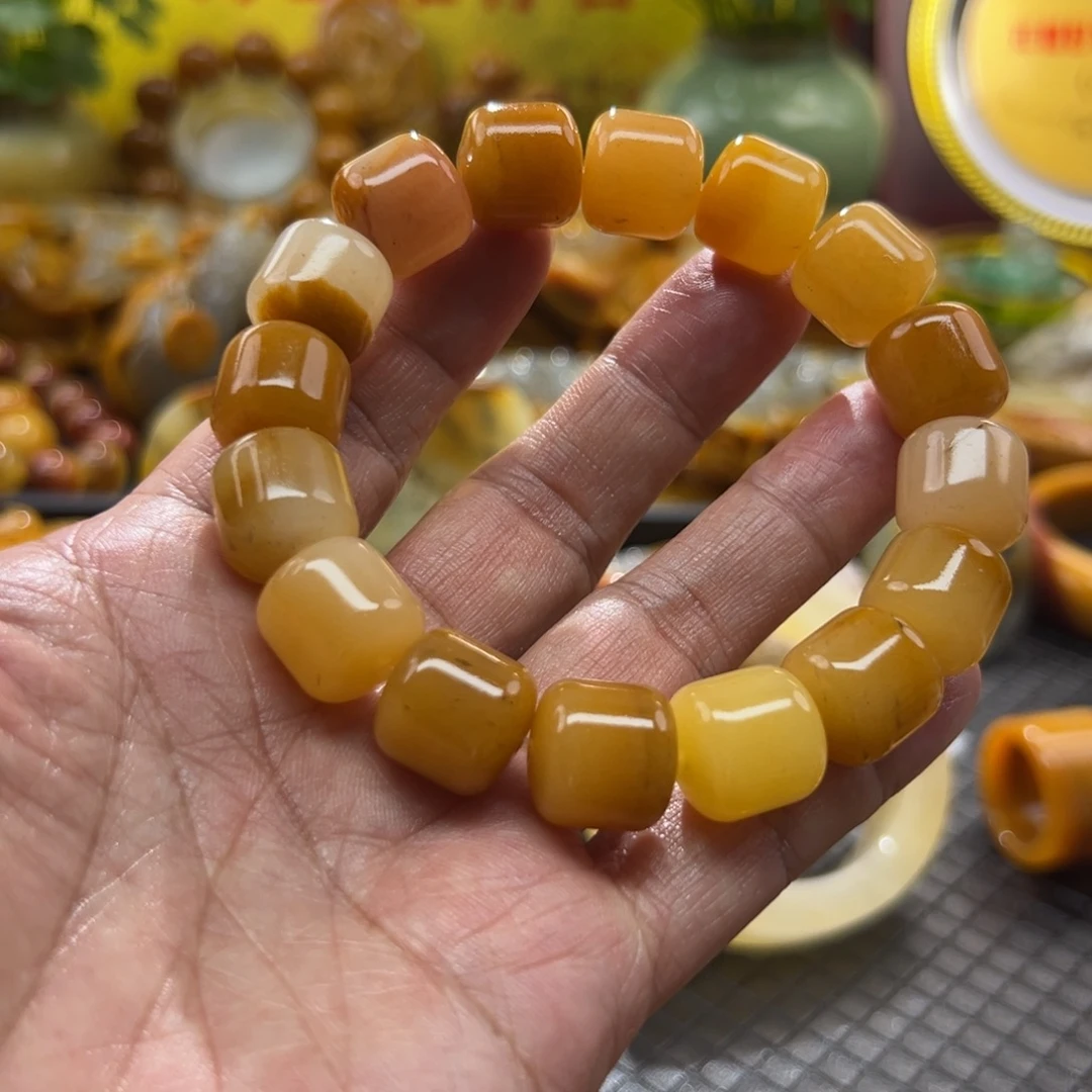 石英质玉未镶嵌颈饰