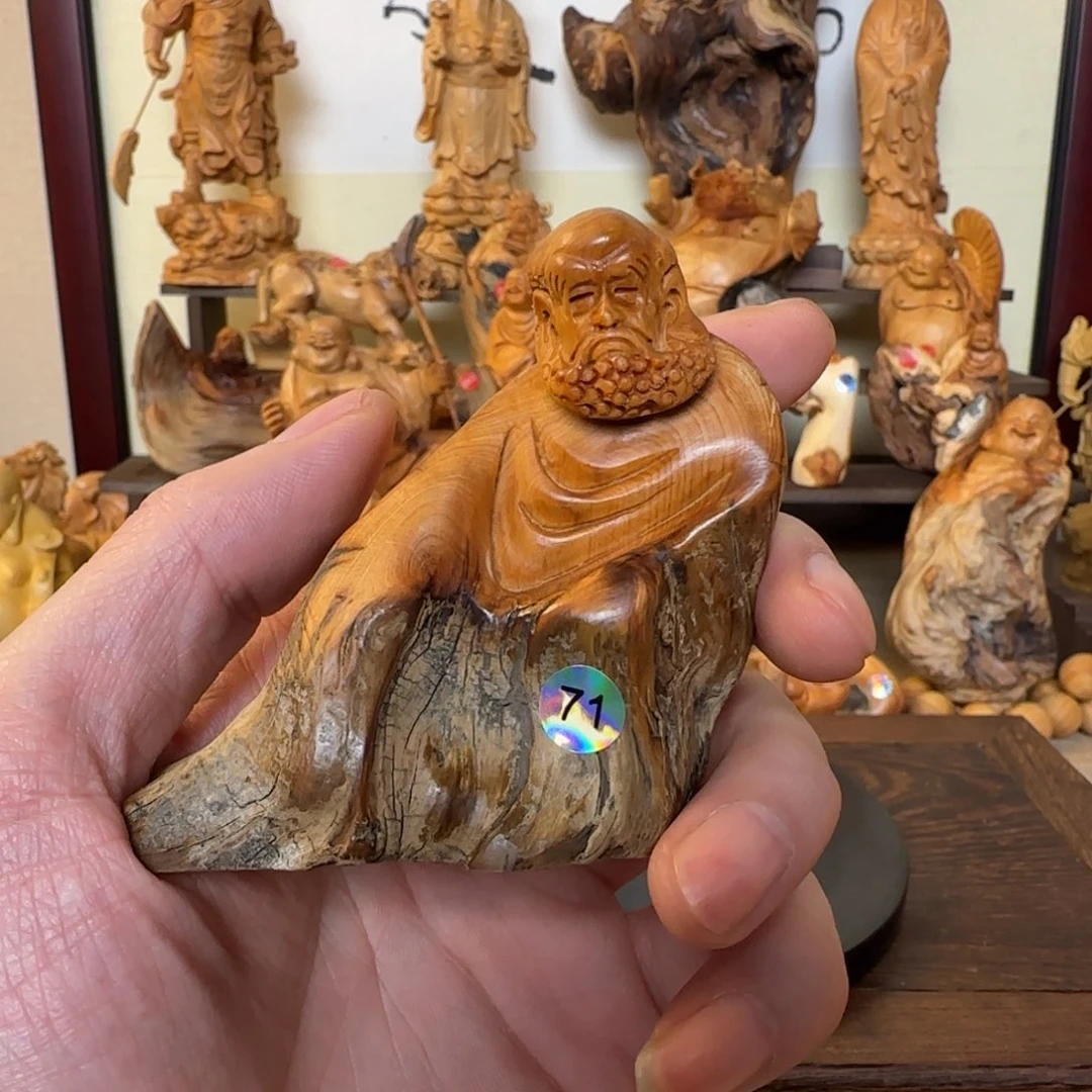 崖柏小木匠艺雕一物一拍