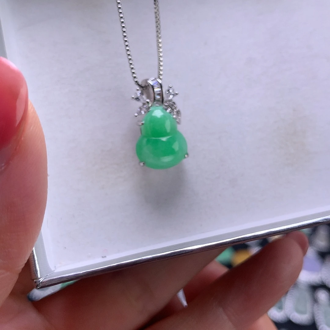 颈饰银S925镶嵌翡翠1111111111