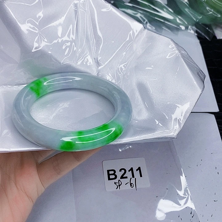 翡翠未镶嵌手镯一图一物实物为准