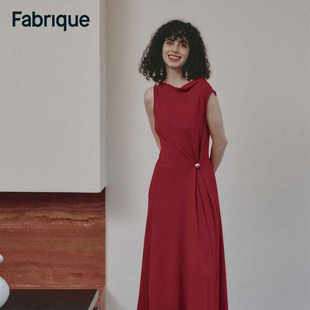 Fabrique【春晚同款】宝石红弹力针织不对称纽结无袖静奢连衣裙