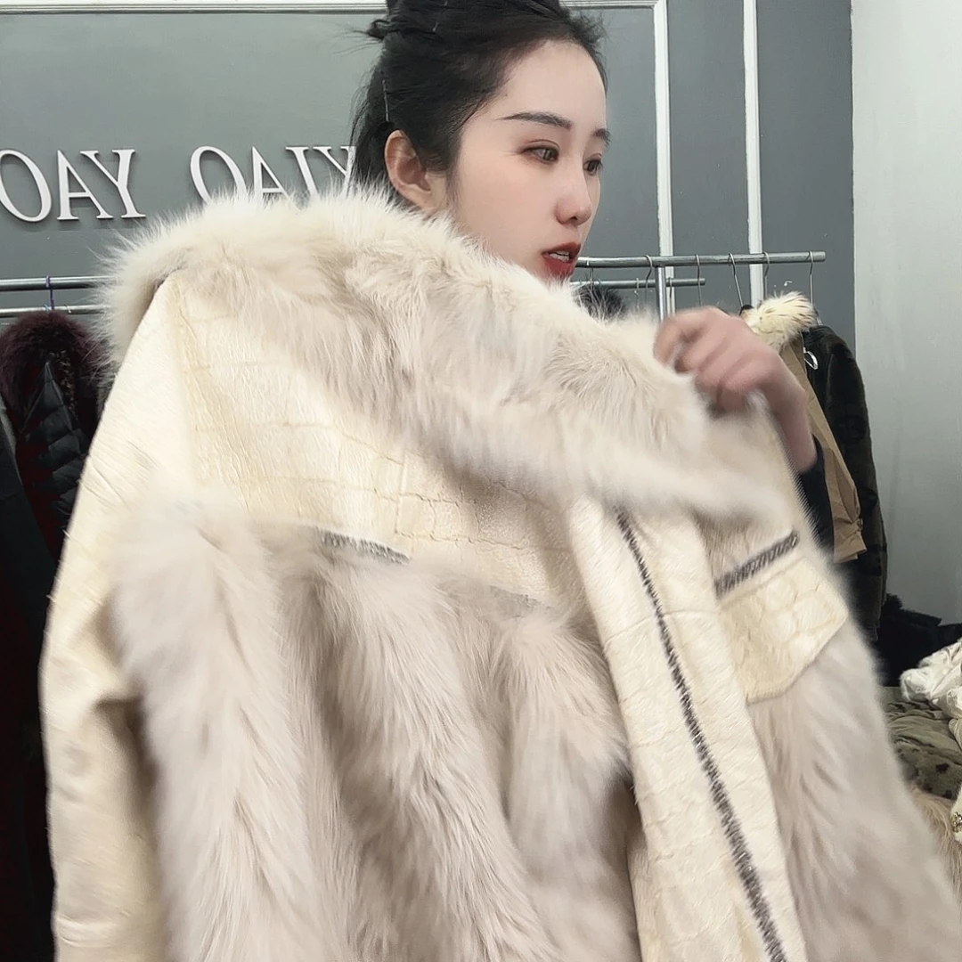 姚小妖家高端皮草