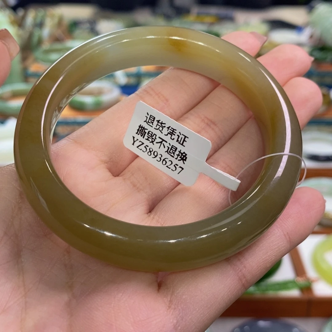 未镶嵌手镯和田玉且末奶蓝带糖58/59
