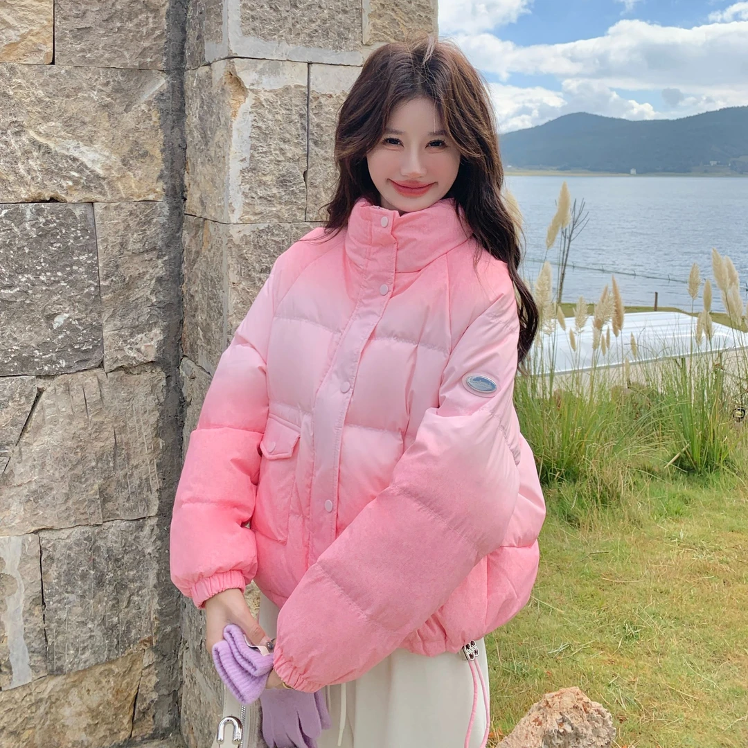 渐变粉色晕染羽绒服女2025冬季新款时尚洋气极简风韩系穿搭面包服