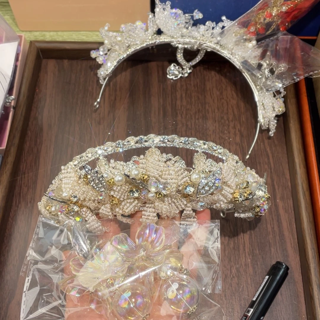 混合材质新娘头饰