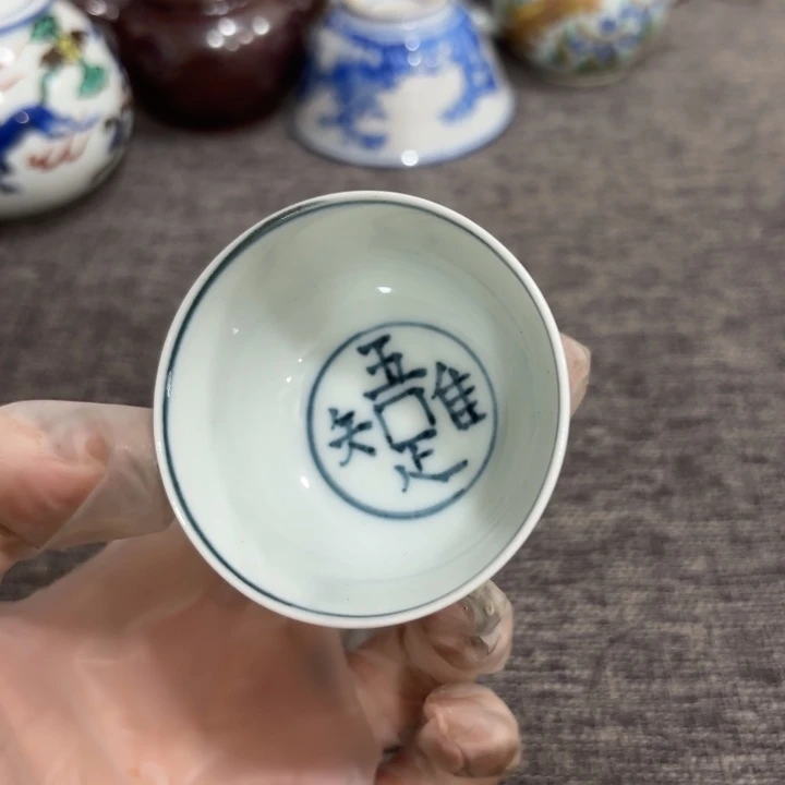 瓷片非常美丽好看的物品