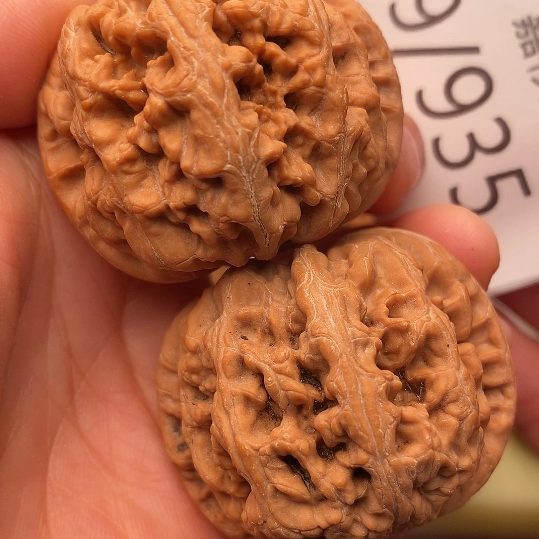 雪***步文玩核桃把件44.5粗筋