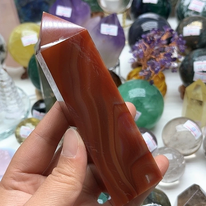 玛瑙/玉髓272克红玛瑙柱未镶嵌