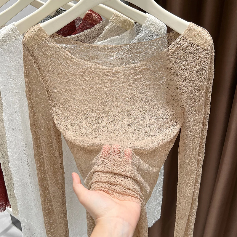 薄款纯欲圆领长袖镂空小衫春季新款洋气花纹蕾丝衫透视打底上衣女