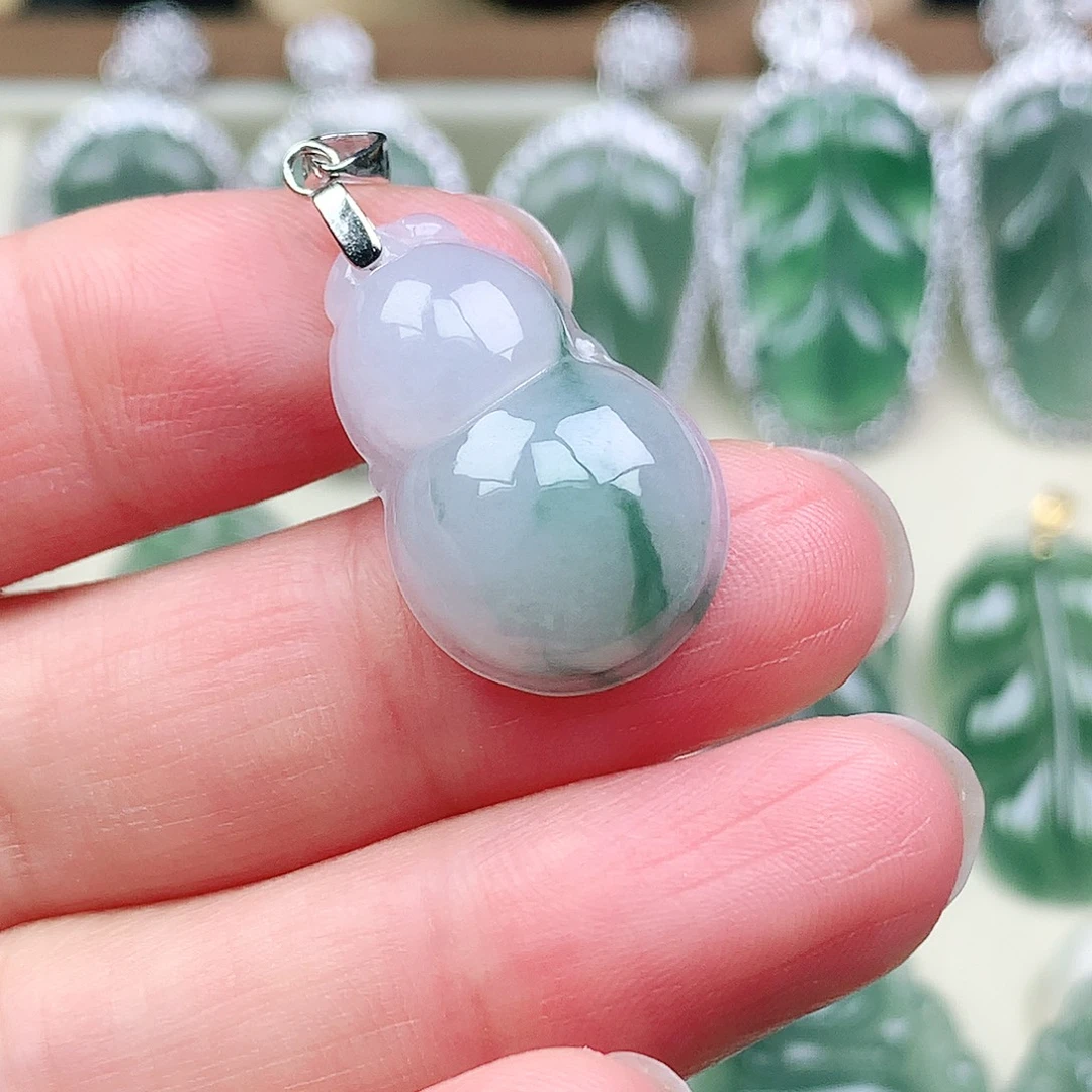 翡翠未镶嵌颈饰吊坠